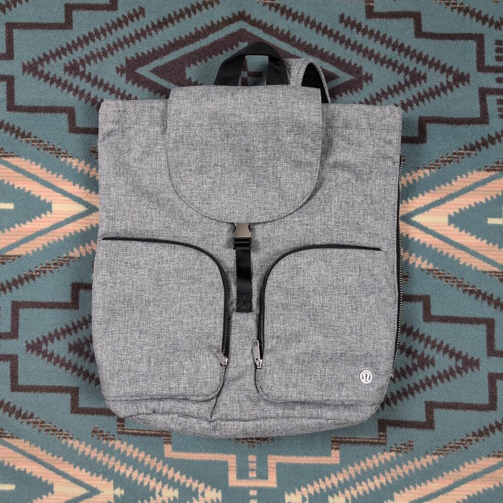 Lululemon Carry Onward Rucksack Drawstring Buckle Closure Heathered Black Cute